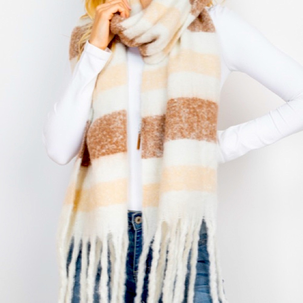 🧨2/$15💰Soft Taupe Scarf - Picture 3 of 7